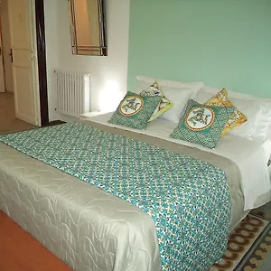 palermo-centro-rooms.sicilyhotelsitaly.net/